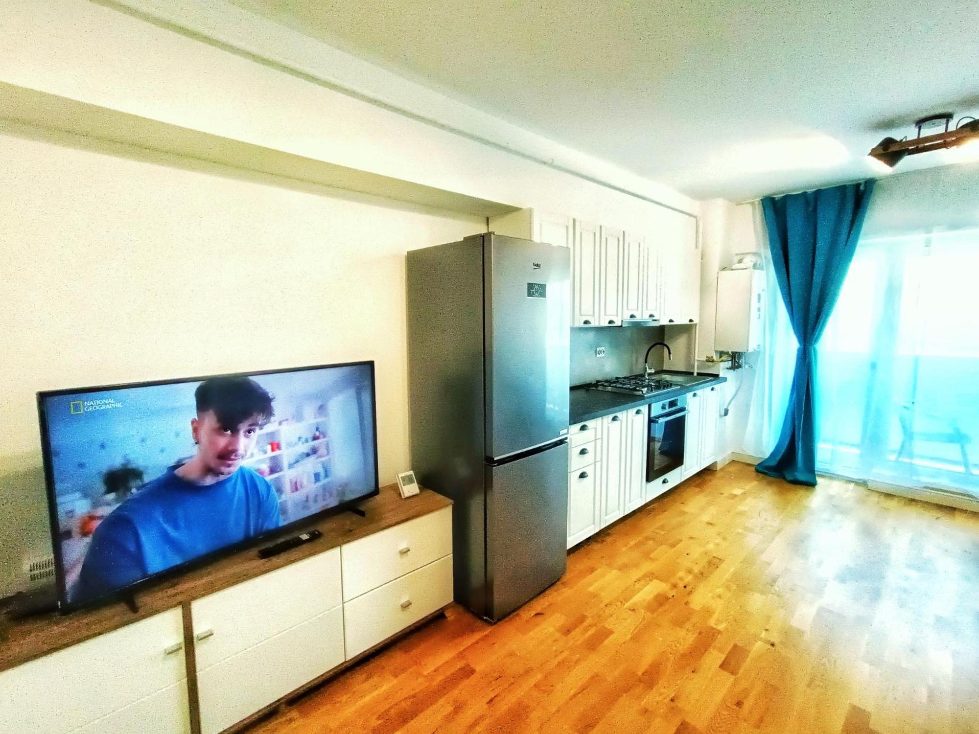 Super Apartments Near Airport With Shop & Free Parking Iasi Exterior photo